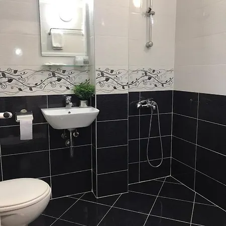 شقة Eu Metro Station, Center, Lovely 3-bedroom Apartment, Free Parking