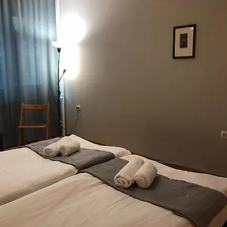 Eu Metro Station, Center, Lovely 3-bedroom Apartment, Free Parking شقة صوفيا